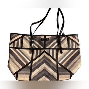 Nine West Black and Cream Geometric Tote